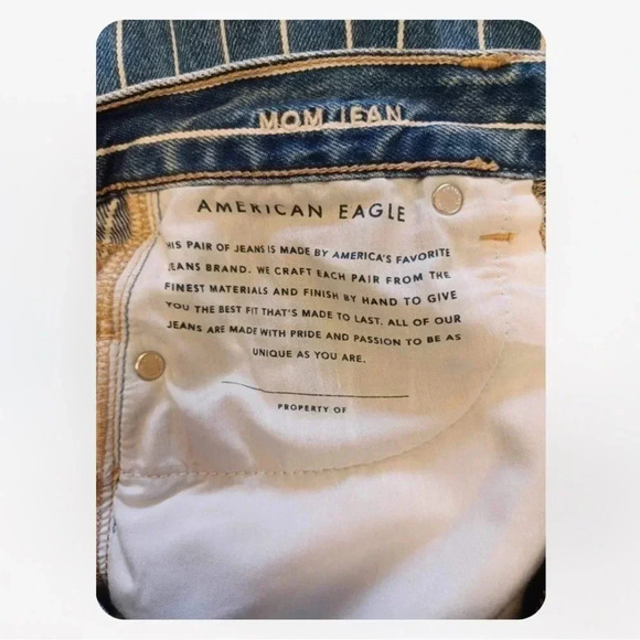 American  Eagle Pinstripe Mom Jeans Size 4 - Picture 6 of 10